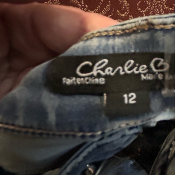 Charlie B Light Blue Denim Pants- size 12- casual fitting jeans- new or like new - Picture 5 of 7